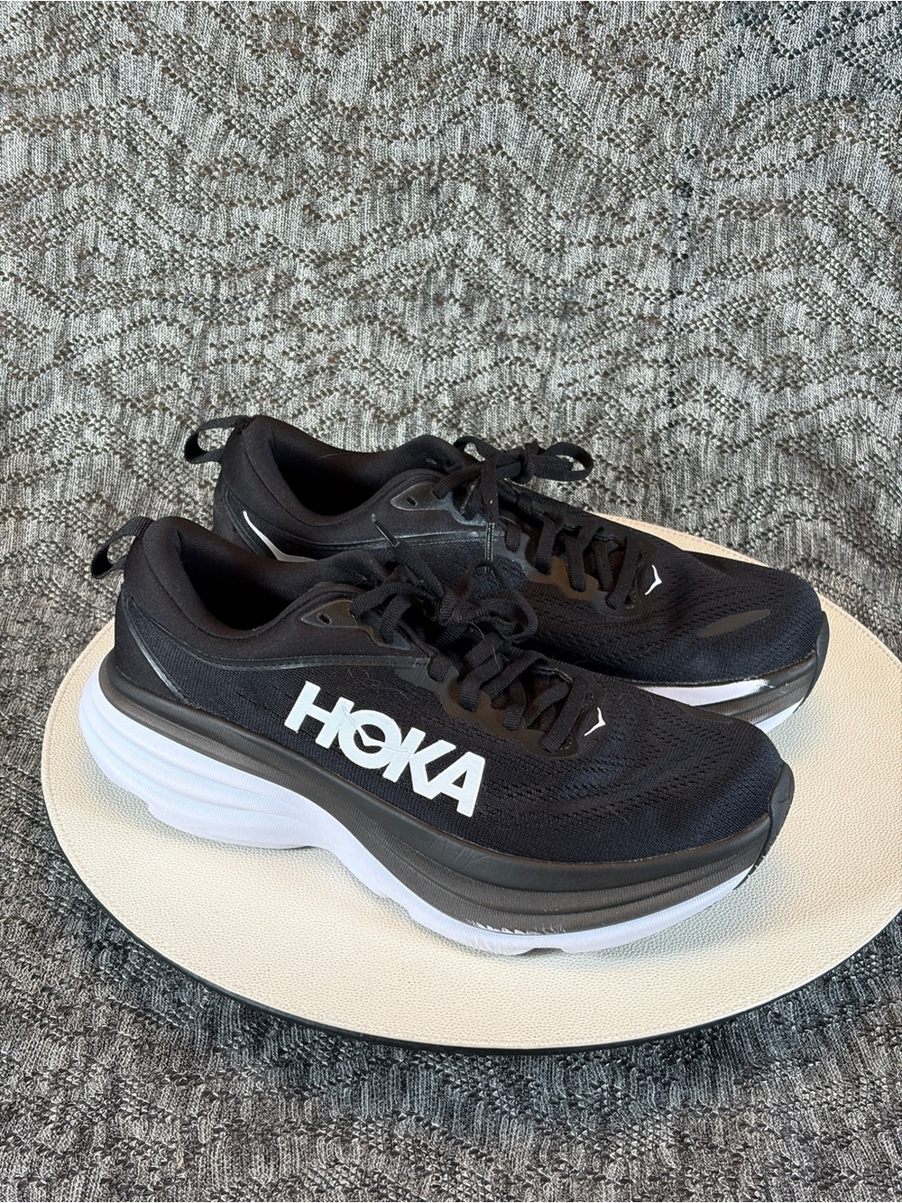 Hoka Bondi 8 Running Shoes Women's 8.5 Black / White